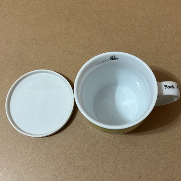 Winnie the Pooh Mug - Picture 2 of 4